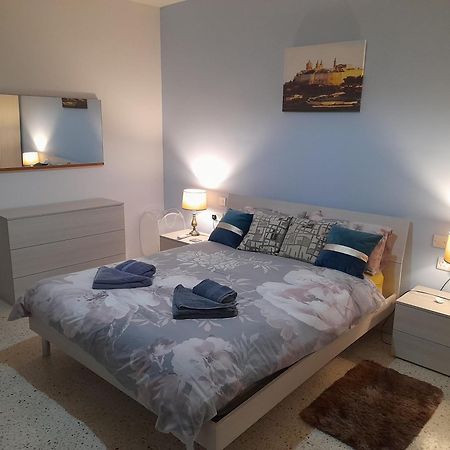 Sunshine Holiday Apartment 8 With Spectacular Seaviews St. Paul's Bay Exterior foto
